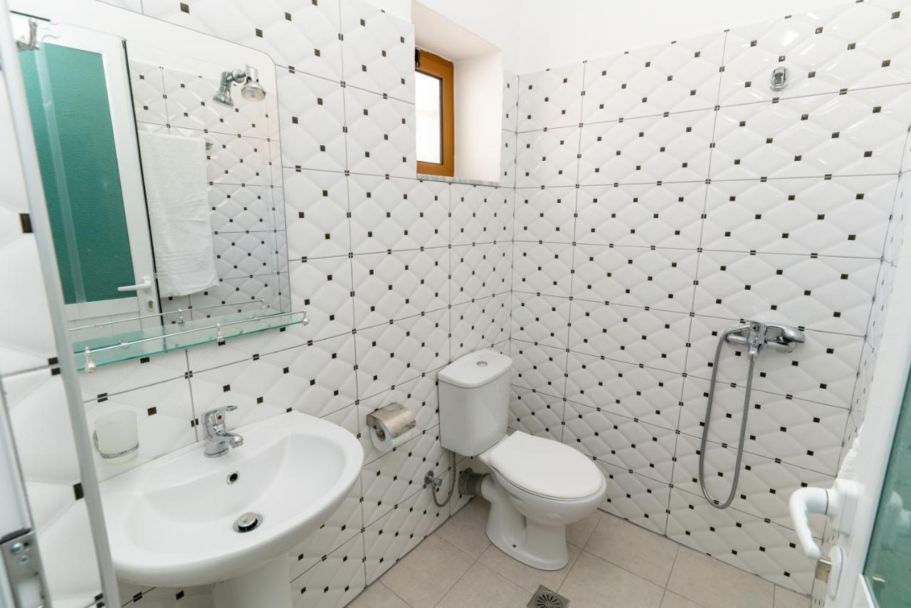 Apartment Sheme's Sarande